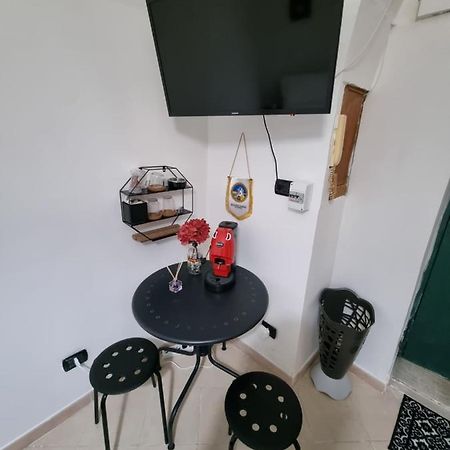 Apartamento Donnaluisa Nápoles Exterior foto