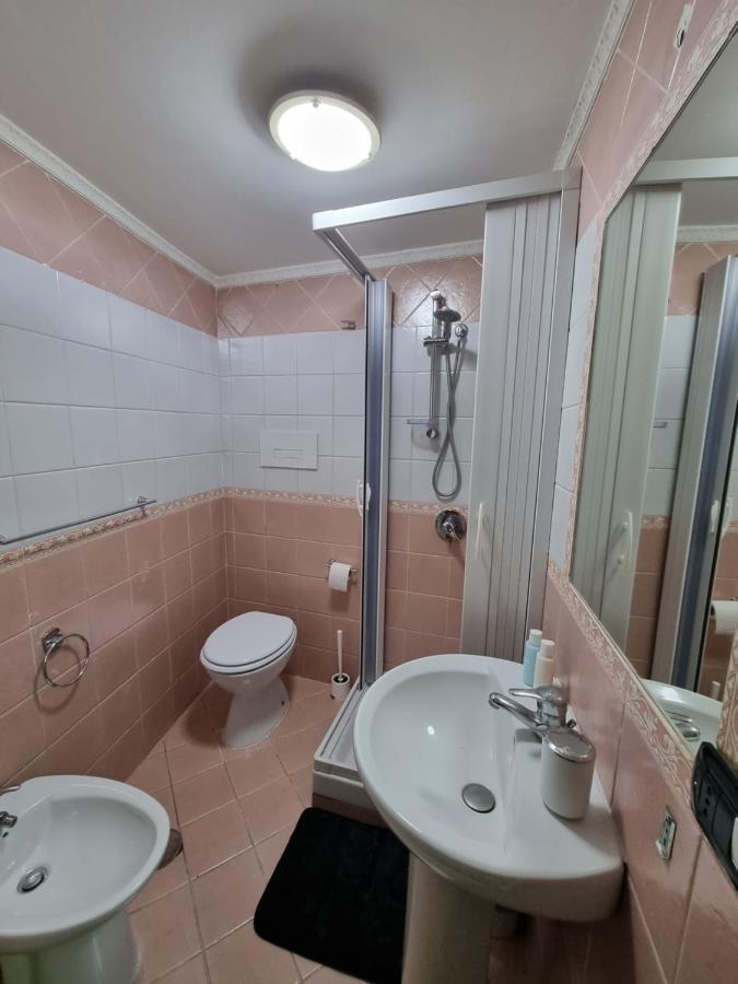 Apartamento Donnaluisa Nápoles Exterior foto