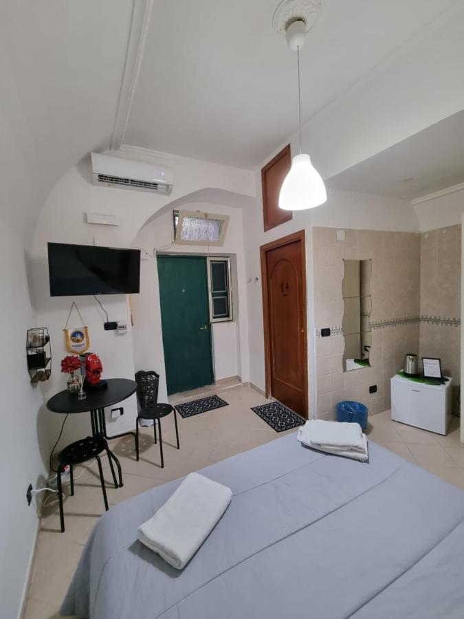 Apartamento Donnaluisa Nápoles Exterior foto
